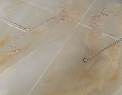 东乡瓷砖空鼓维修公司分享粘合剂选择不当在瓷砖铺贴过程中可能导致以下问题